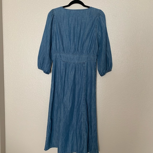 Madewell Chambray Button Down Dress - Picture 2 of 4
